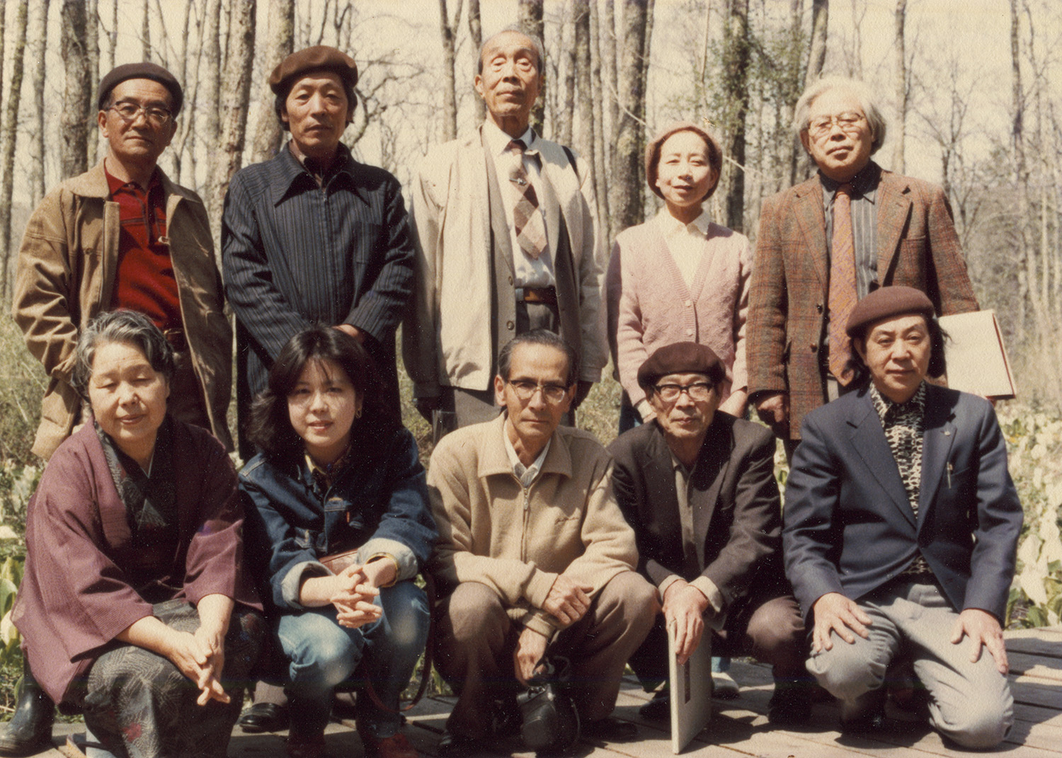 1982年 何德來與畫友於海芋田寫生

藝術家家屬收藏